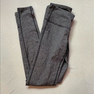 Athleta grey chevron leggings!!